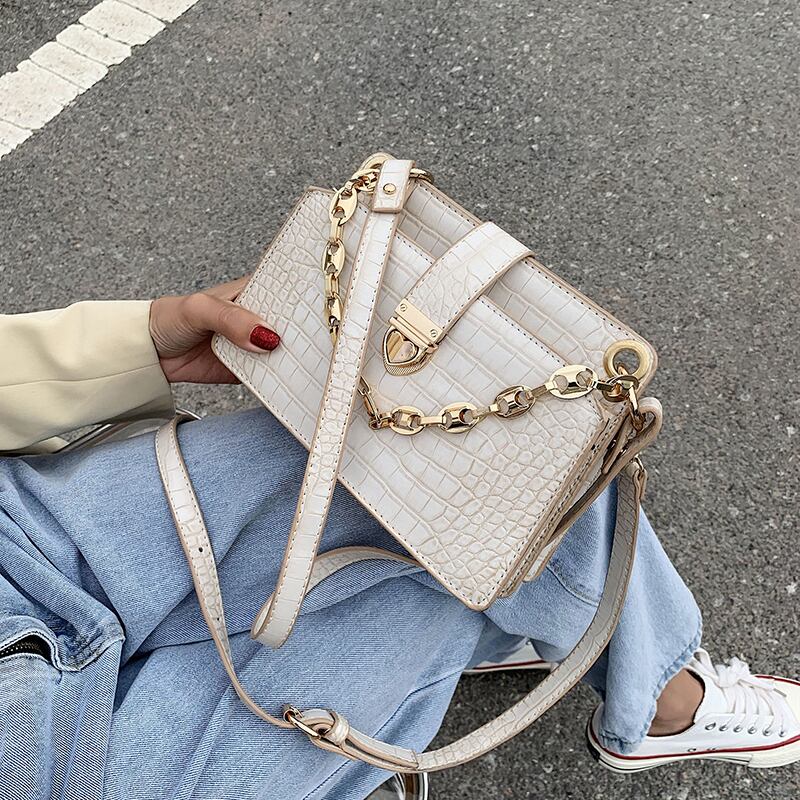 チェーンバッグ女性バッグ2020人気の新しい波ファッションネット赤いショルダーメッセンジャーバッグ夏の野生の小さな正方形のバッグ Tiancai_Wing_Bag8810694