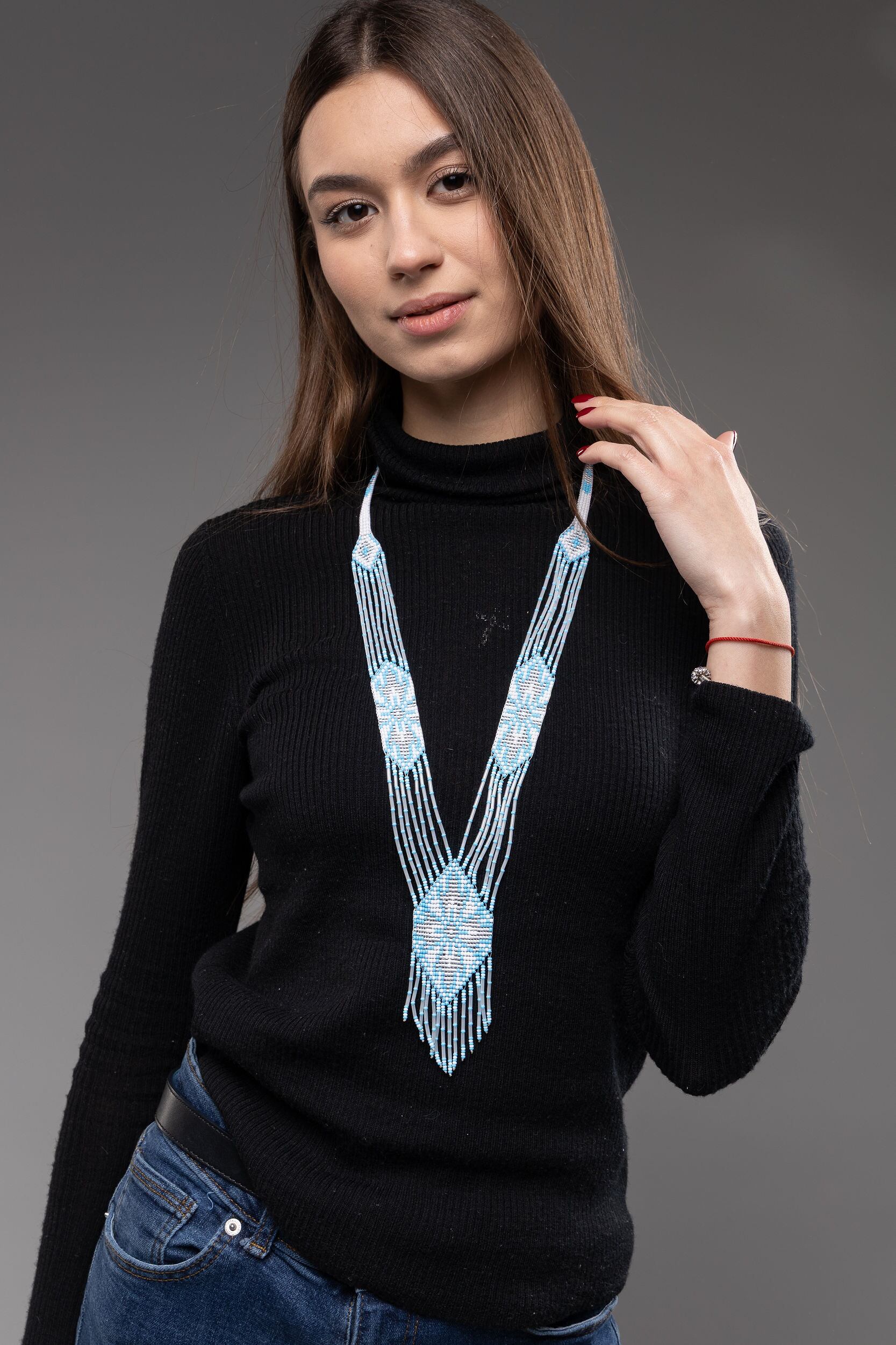 ペトリキウカ塗りのプレート（ヴァレンティナ・ホロべッツ）25cm