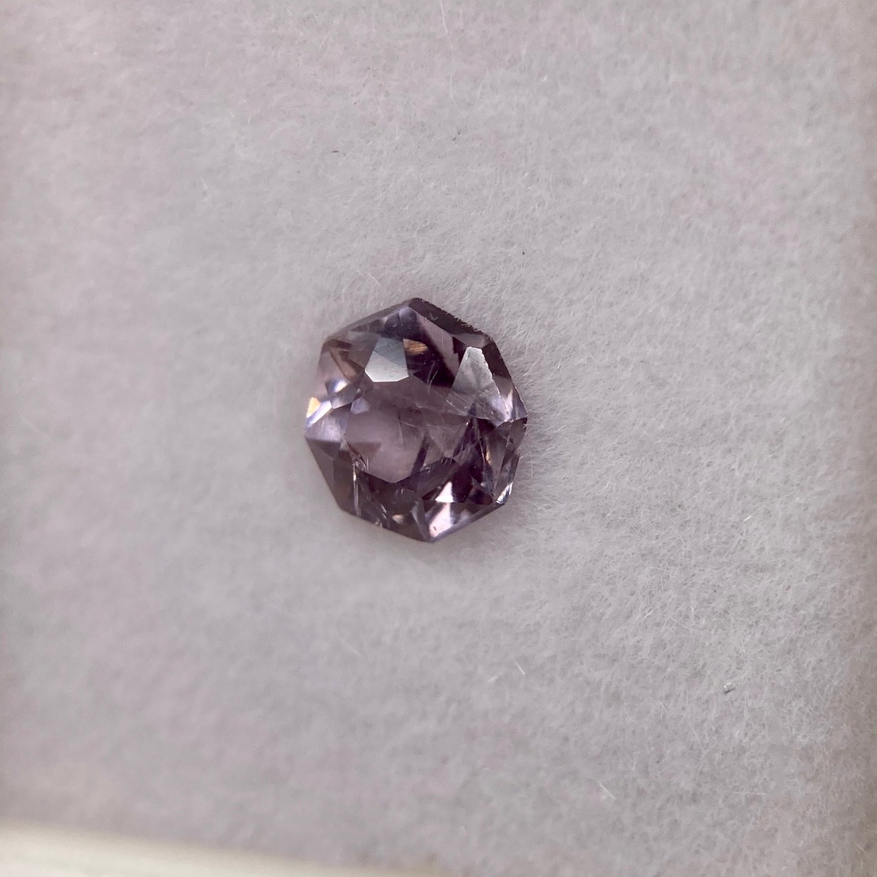 お花みたいなスピネル 訳あり 約5.0mm 30