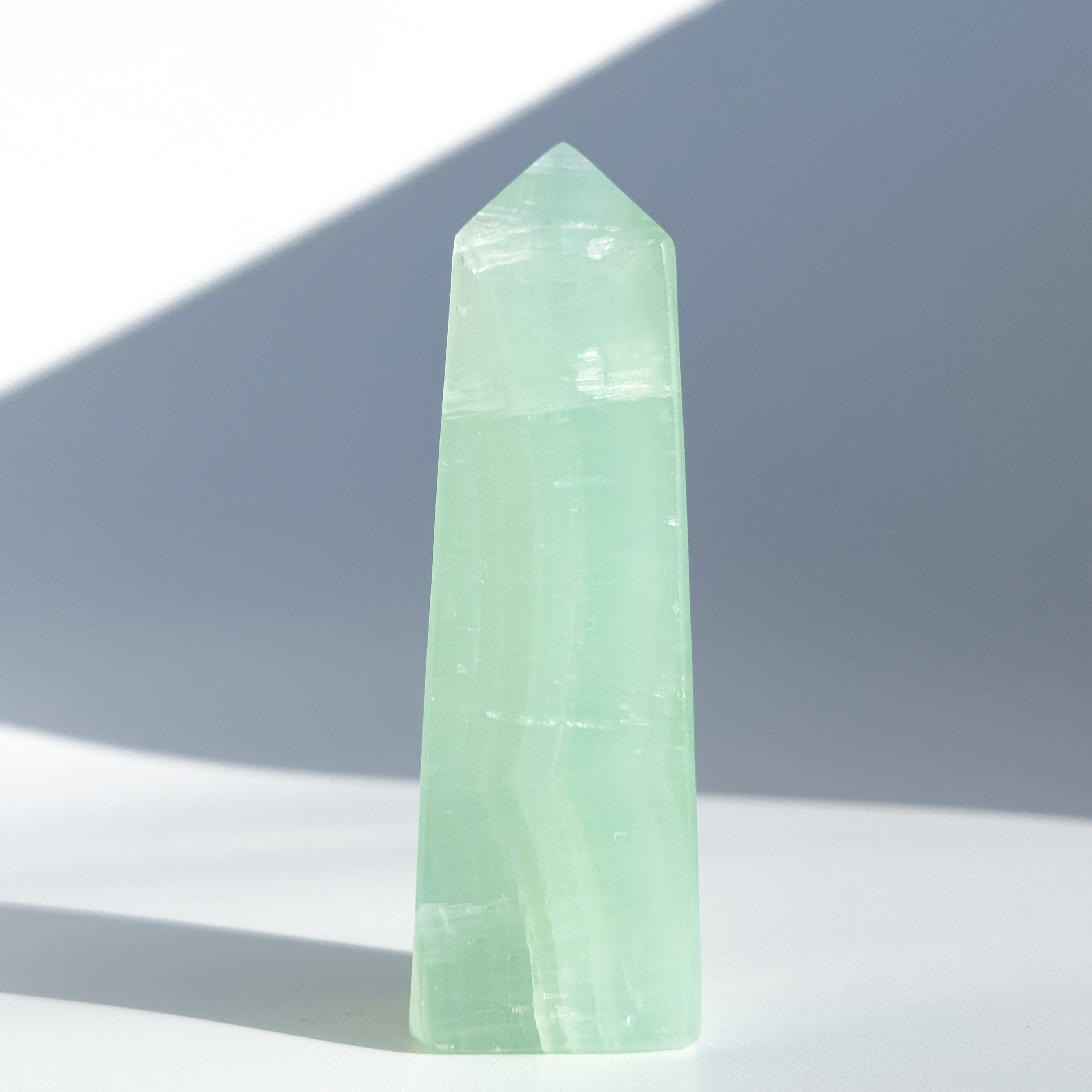 ピスタチオカルサイト タワー23◇Pistachio Calcite◇天然石・鉱物