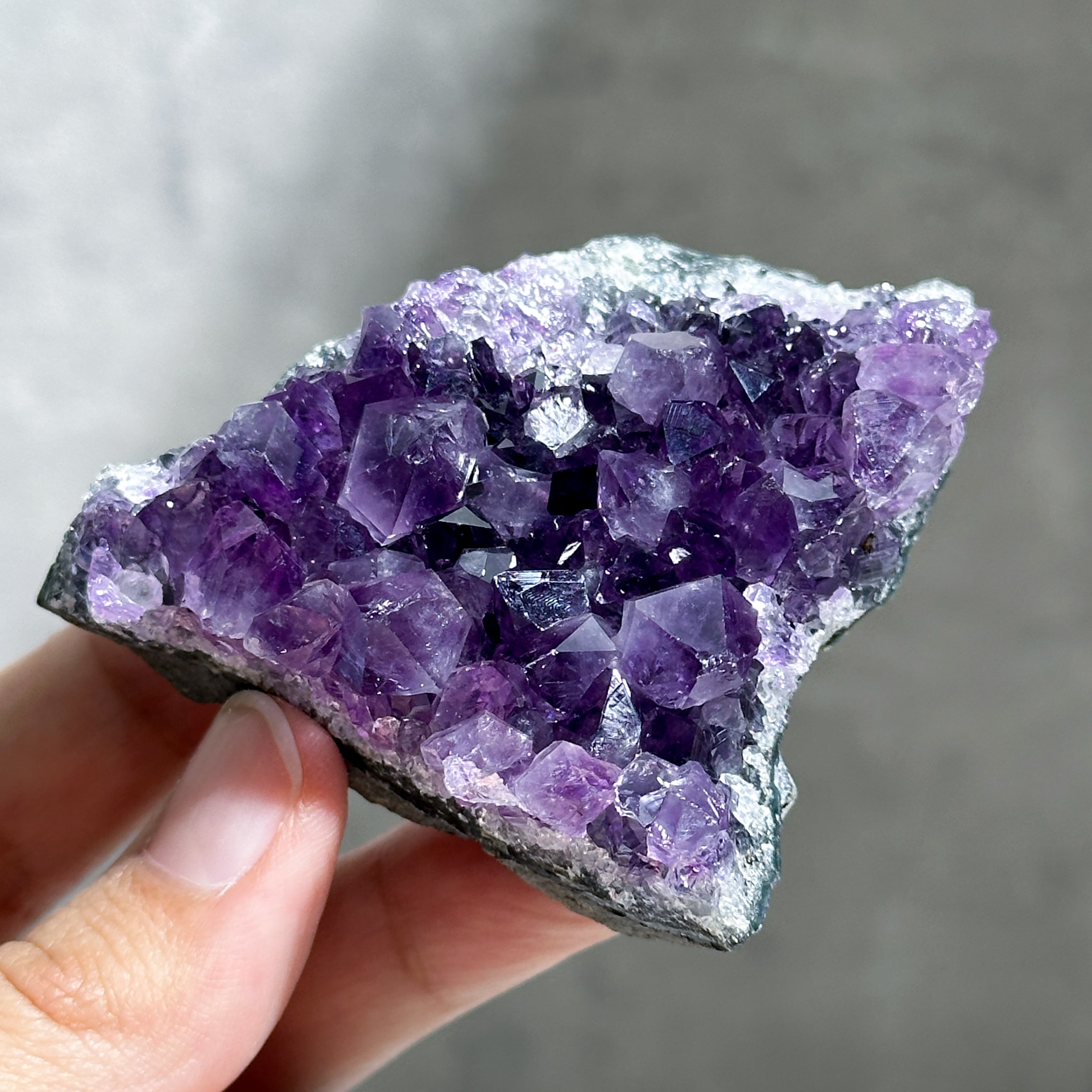 天使の指紋◎ウルグアイ産アメジスト 原石93◇ Amethyst ◇天然石・鉱物・パワーストーン