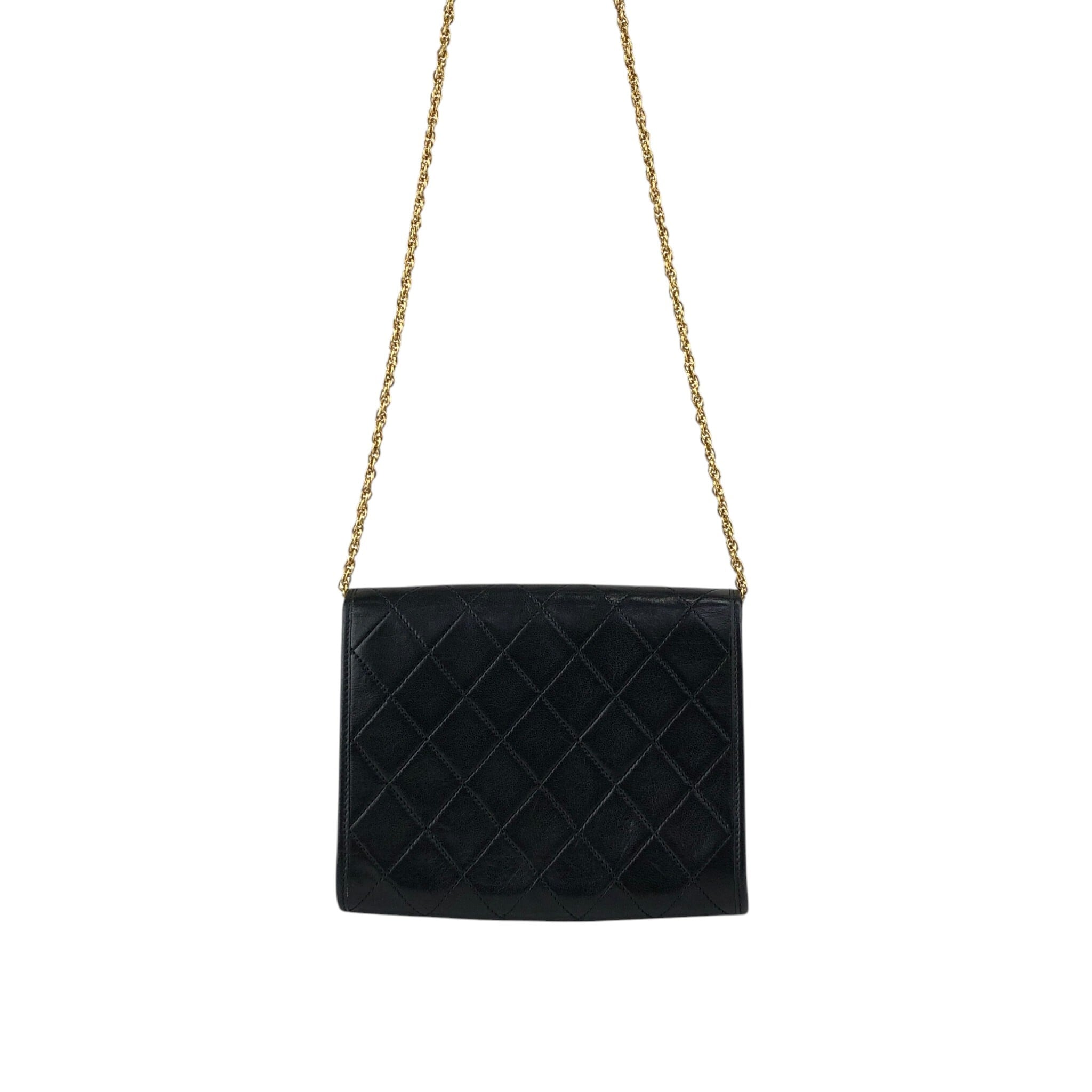 CHANEL シャネル ショルダーバッグ ブラック マトラッセ ココマーク