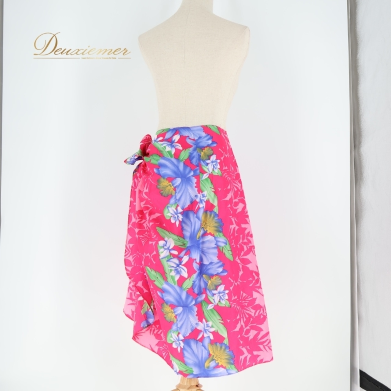 フラダンス 衣装 スカート まとめ売り 全2点 セット パレオ 黒 青 緑 タヒチアン 軽い 巻きスカート かわいい イチオク フラ ダンス 花柄 フラワー 華やか 練習 レッスン イベント タヒチアンダンス ブラック系 ピンク系 ブルー系 グリーン系