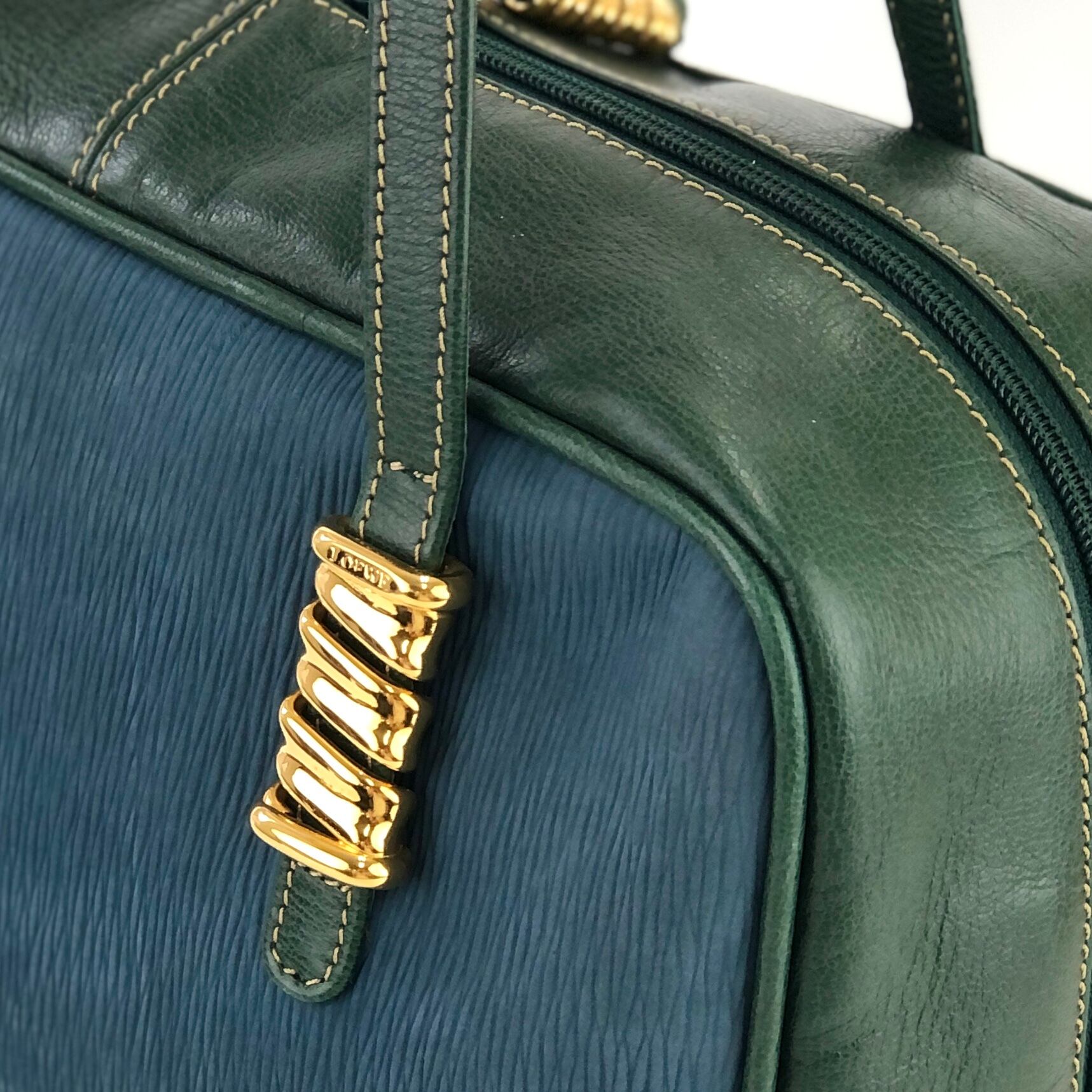 LOEWE ロエベ ベラスケス ツイストモチーフ コンビレザー ハンドバッグ