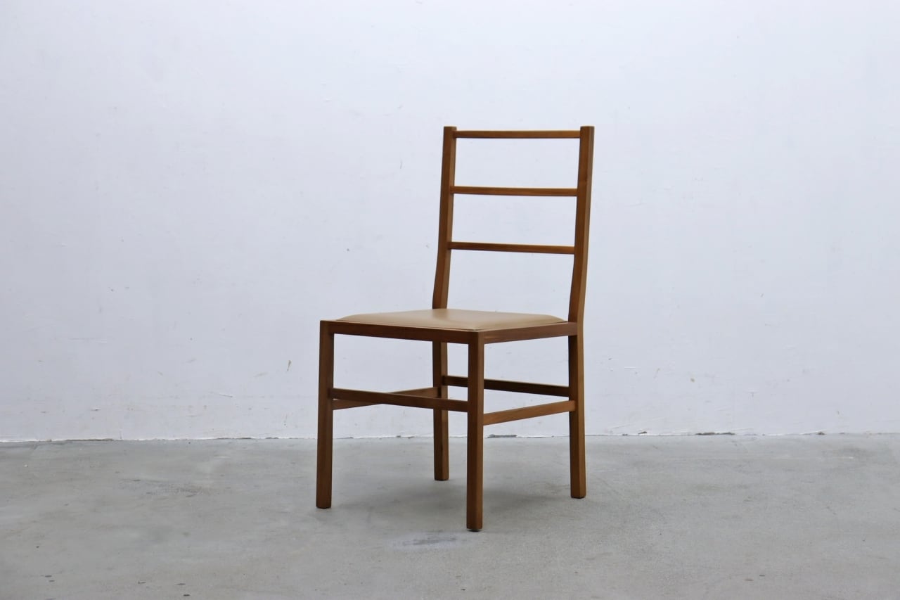 美品 Organic Modernism ウォールナット無垢材アームチェア 85cac5cd0e2a1497fbfa036c393bcf