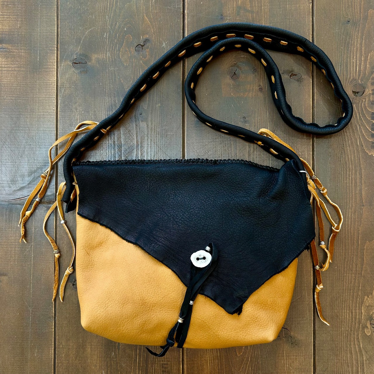 別注 ナスングワム×アーリーモーニング【Nasngwam×Early Morning】Deerskin Messenger Bag - 1