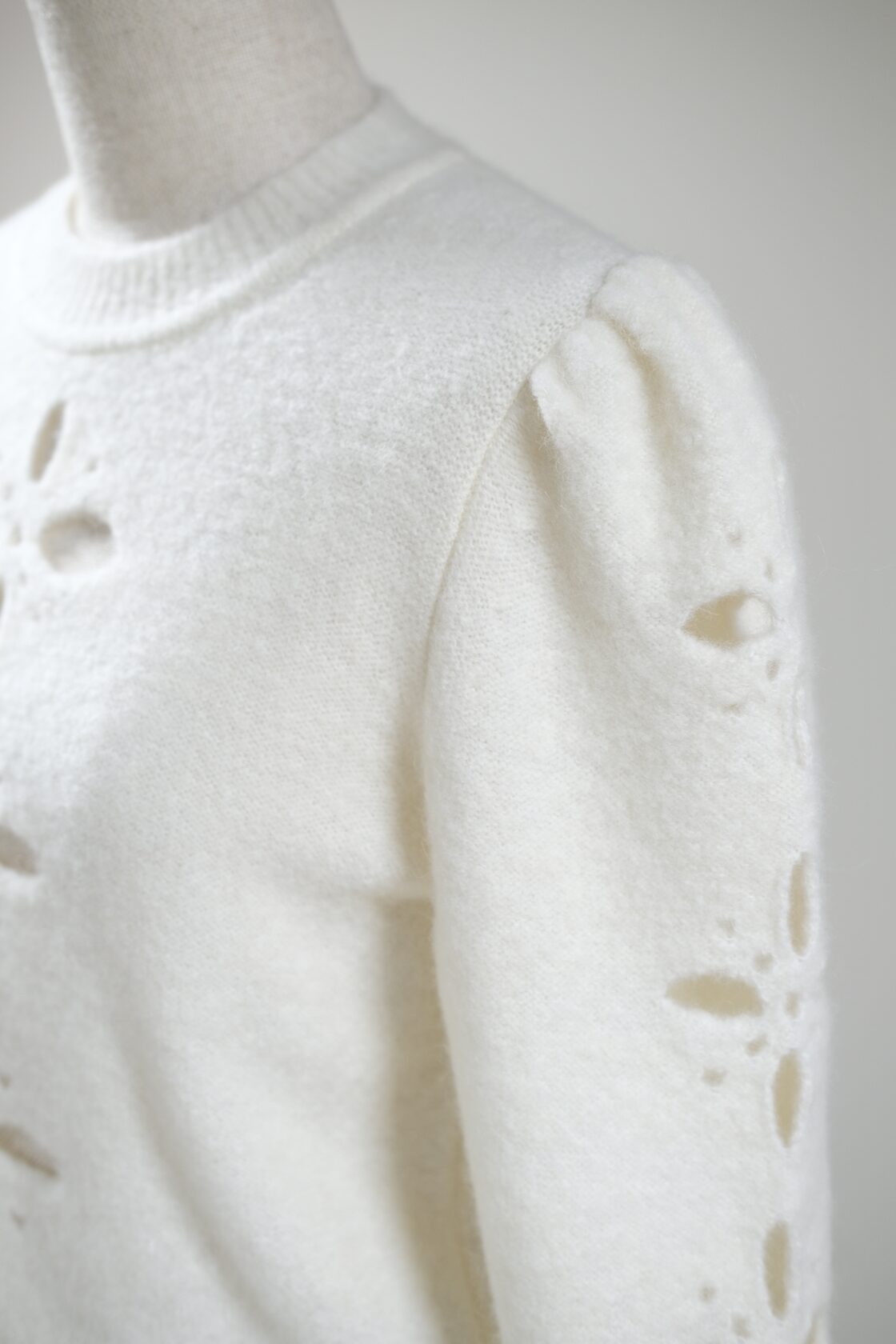 FETICO】FLORAL SLIT KNIT JUMPER - off white - | PAY ID