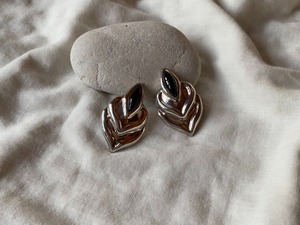 〈vintage silver925〉onyx puffy earrings