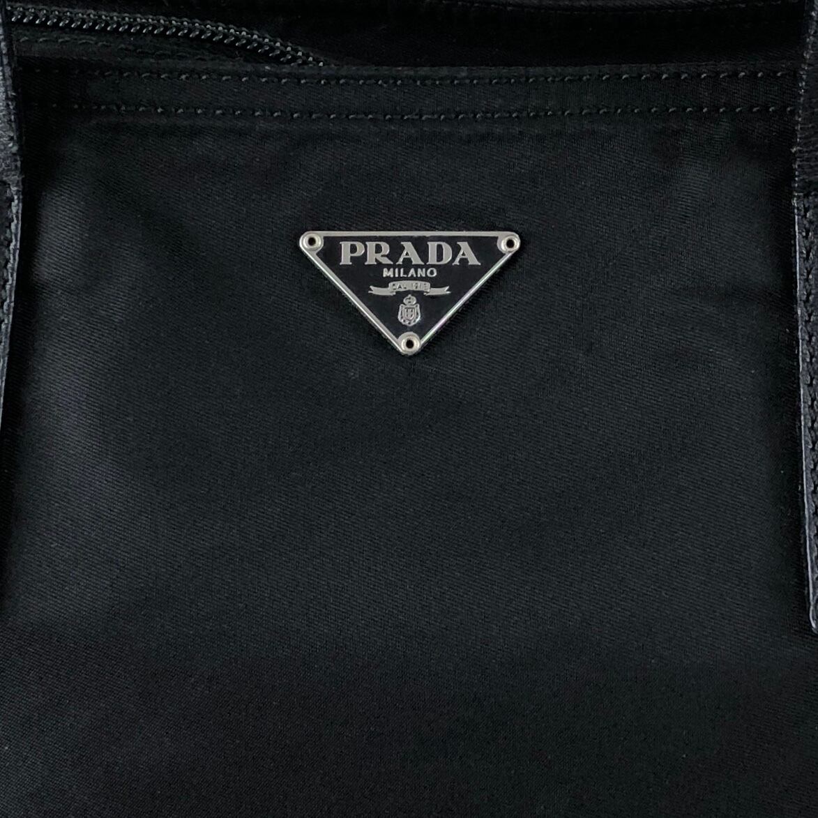 PRADA プラダ ハンドバッグ ブラック トライアングルロゴ ナイロン