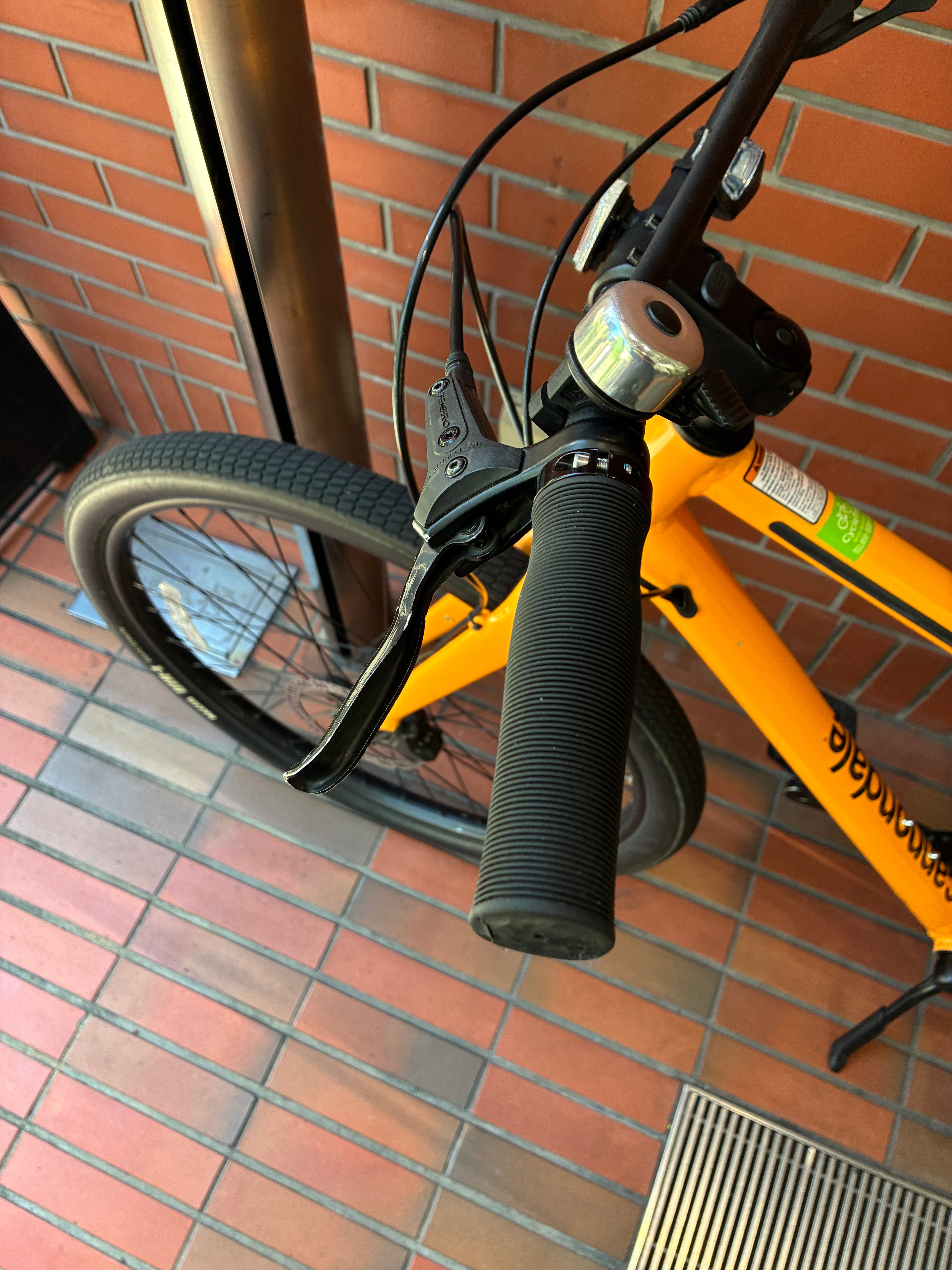 C21) Cannondale Treadwell 2 キャノンデール クロスバイク トレッド