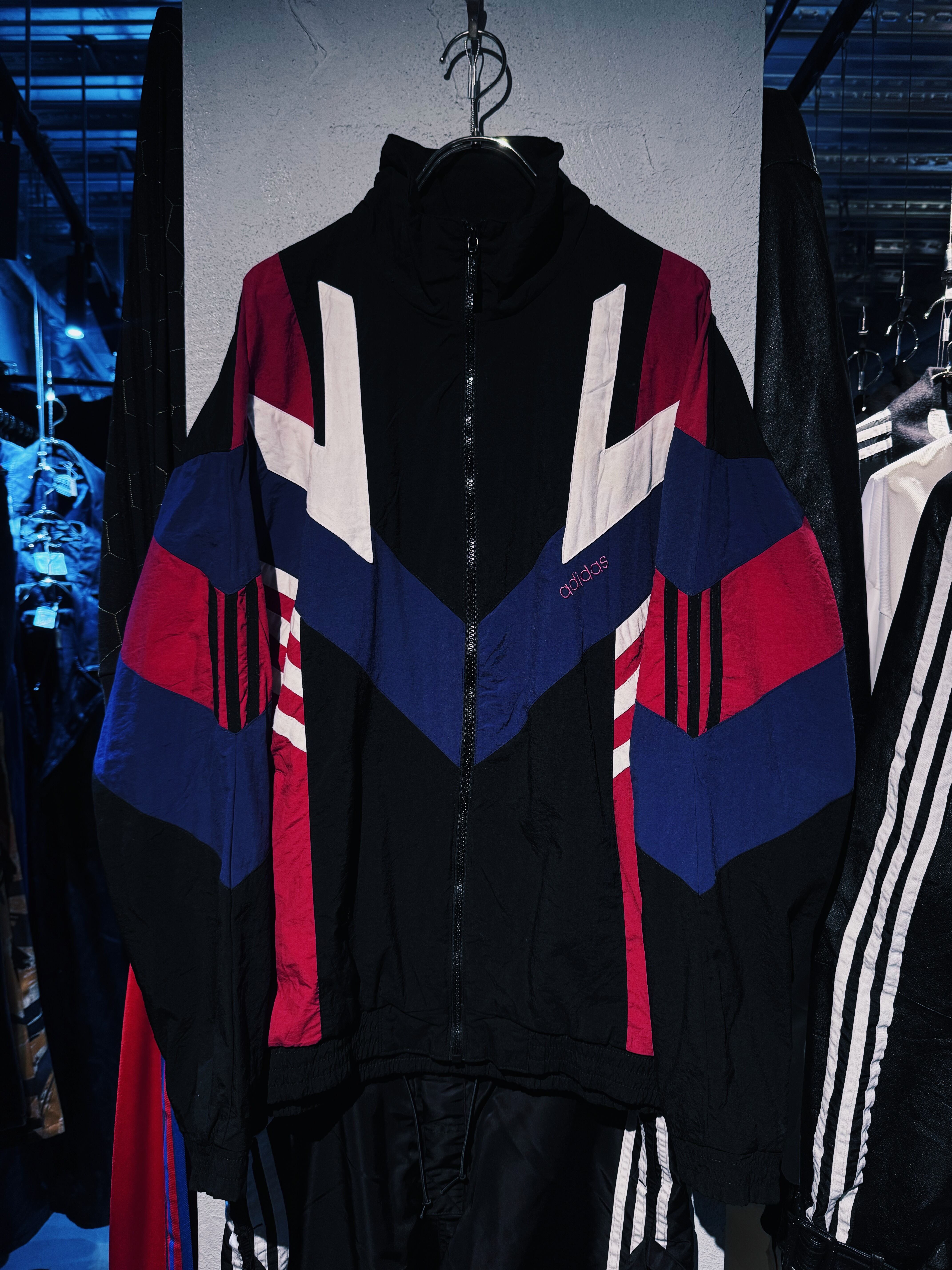 【D4C】80's vintage "adidas Originals" switching design track jacket