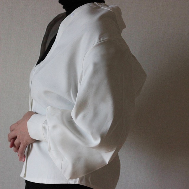 bell-sleeve shirts（white）