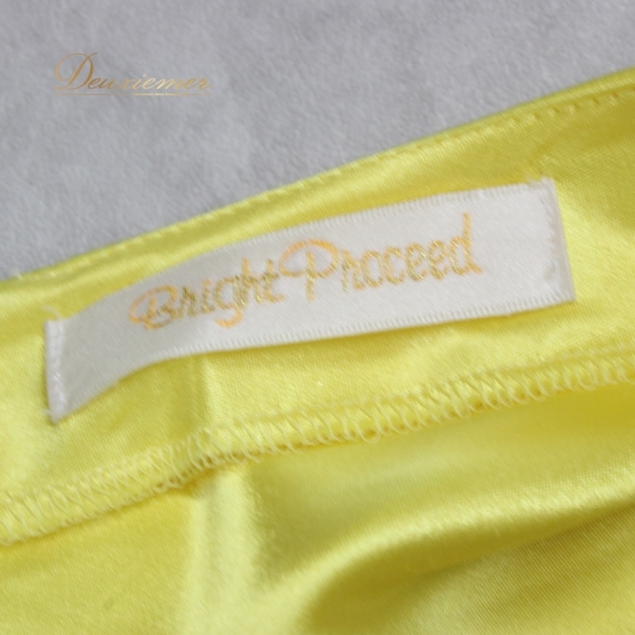 社交ダンス 衣装 スタンダード ドレス ワンピース パーティドレス Bright Proceed ブライトプロシード 黄色 フリル イエロー系 無地 準正装 フレッシュ 授賞式 結婚式 体型カバー 大人可愛い 上品 モダン ドレスアップ カジュアル おしゃれ かわいい イベント 演出 競技会 夏 用 さらっとした素材 変身 服装 マッチング 【9号】