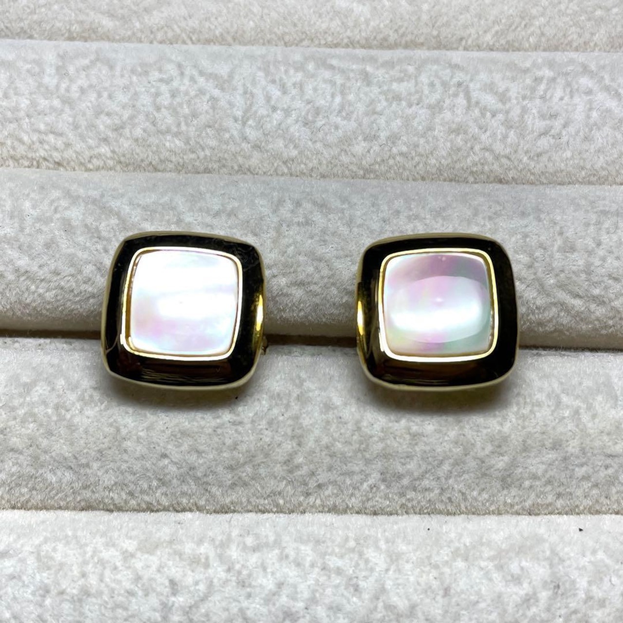 ゴールド　カラー　カフリンクス