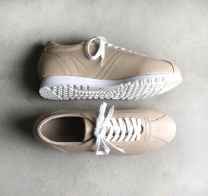 【ナチュラルカラー】クラシックなデザインと本革の上質感！EMAのスニーカー/ALLベージュ