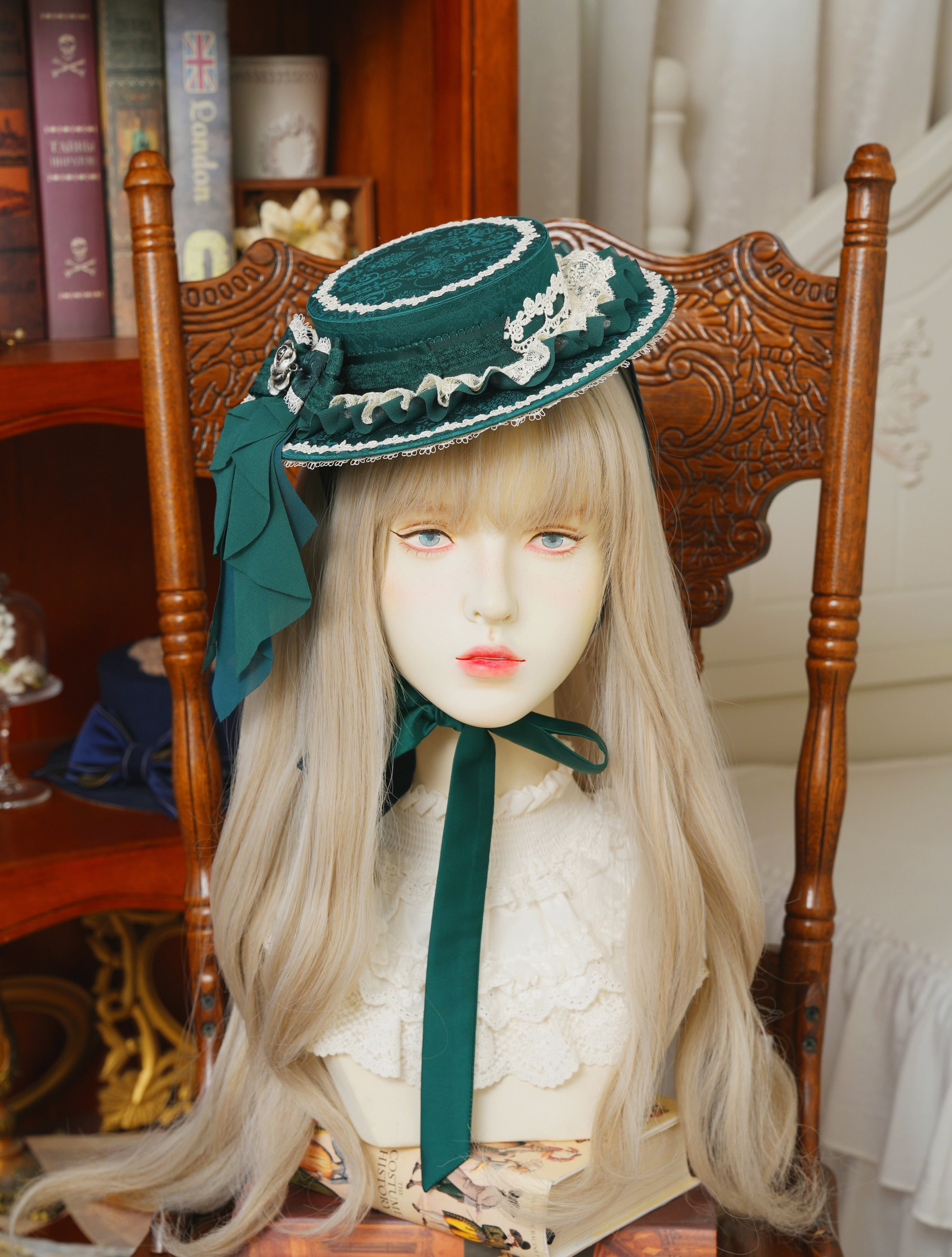K*1様 星箱works カクテルハット　キャノティエ　花と蝶の刺繍付き帽子 Fashion Show】ヴァニタス晩餐会 キャノティエ | HoshibakoWorks