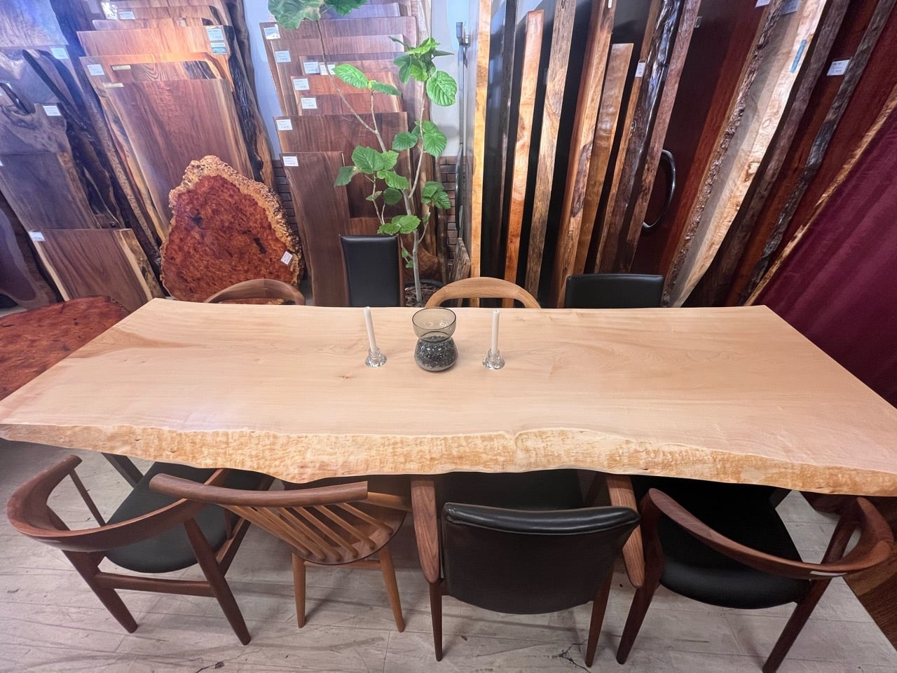 栃（トチ）_2800×830-710-770×59_浅草本店_テーブル天板/一枚板