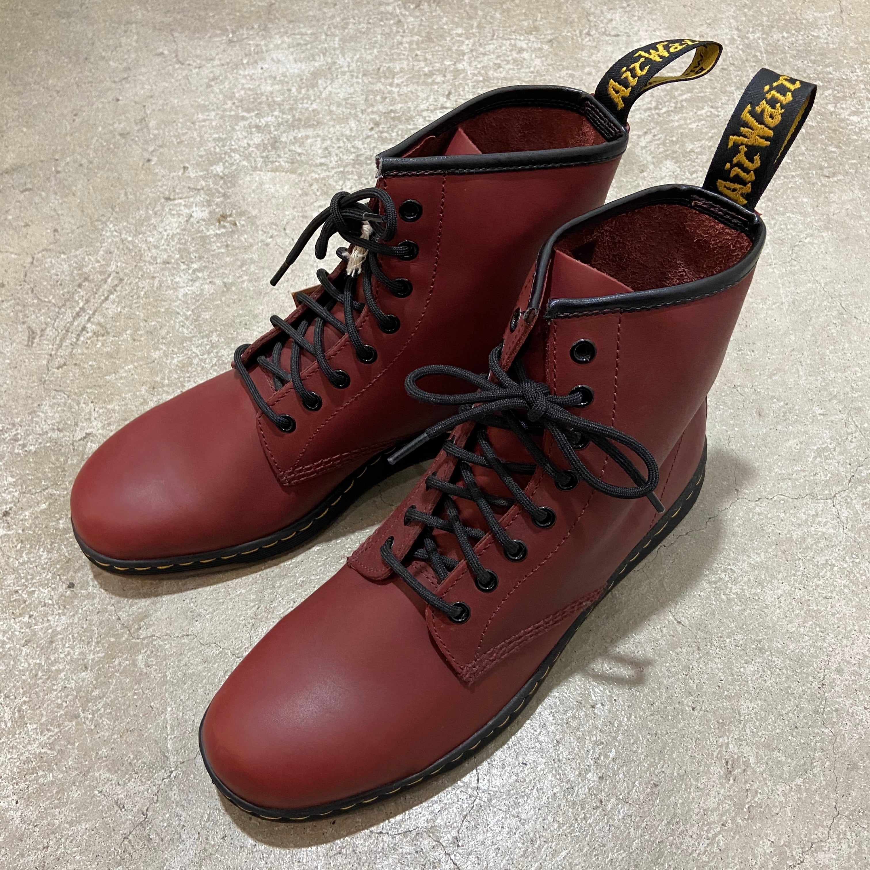 【送料込】ドクターマーチン Dr.Martens 8ホール ニュートン