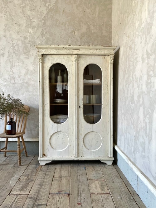 Painted Glass Cabinet (A16-24)