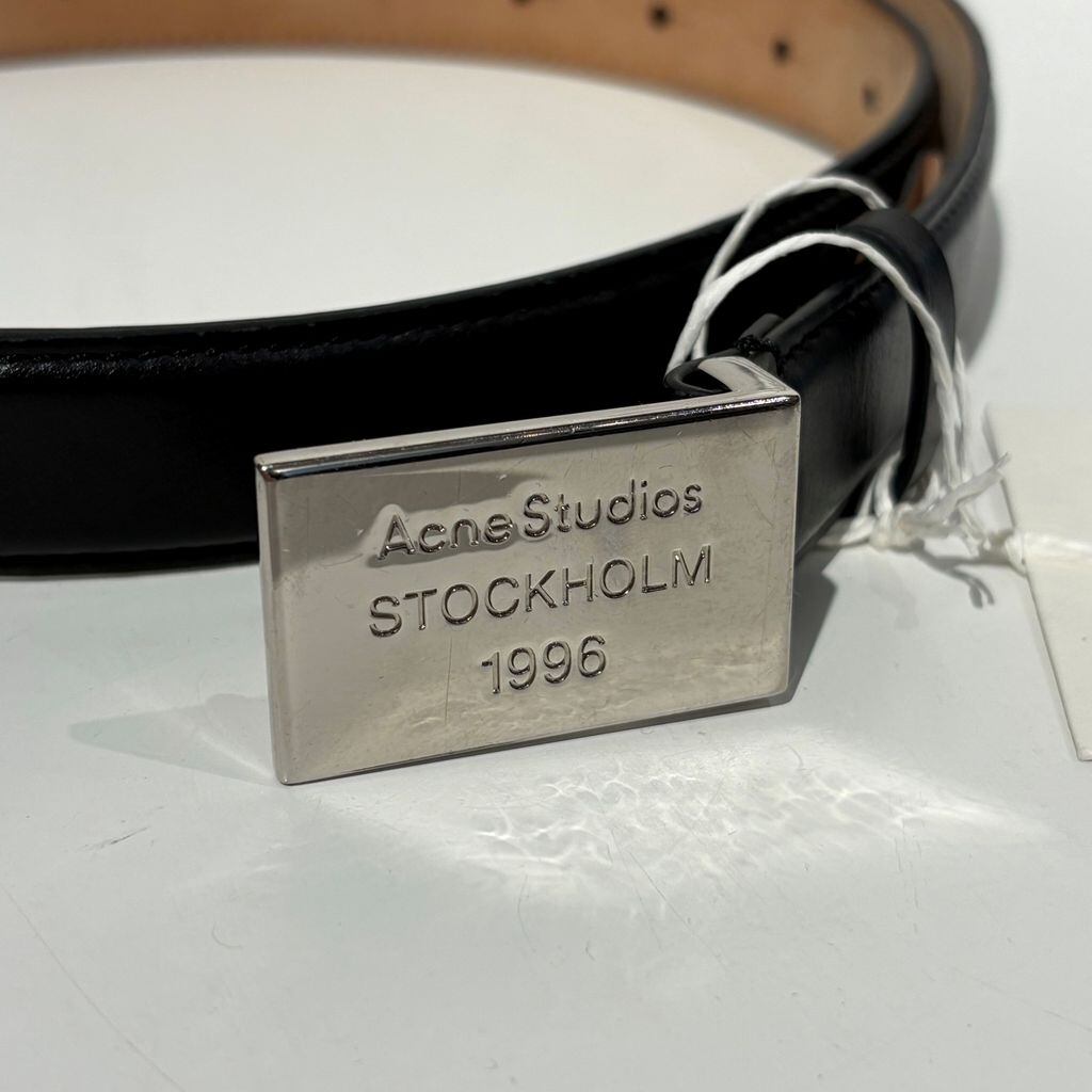 ACNE STUDIOS アクネストゥディオズ Engraved Logo Leather Belt