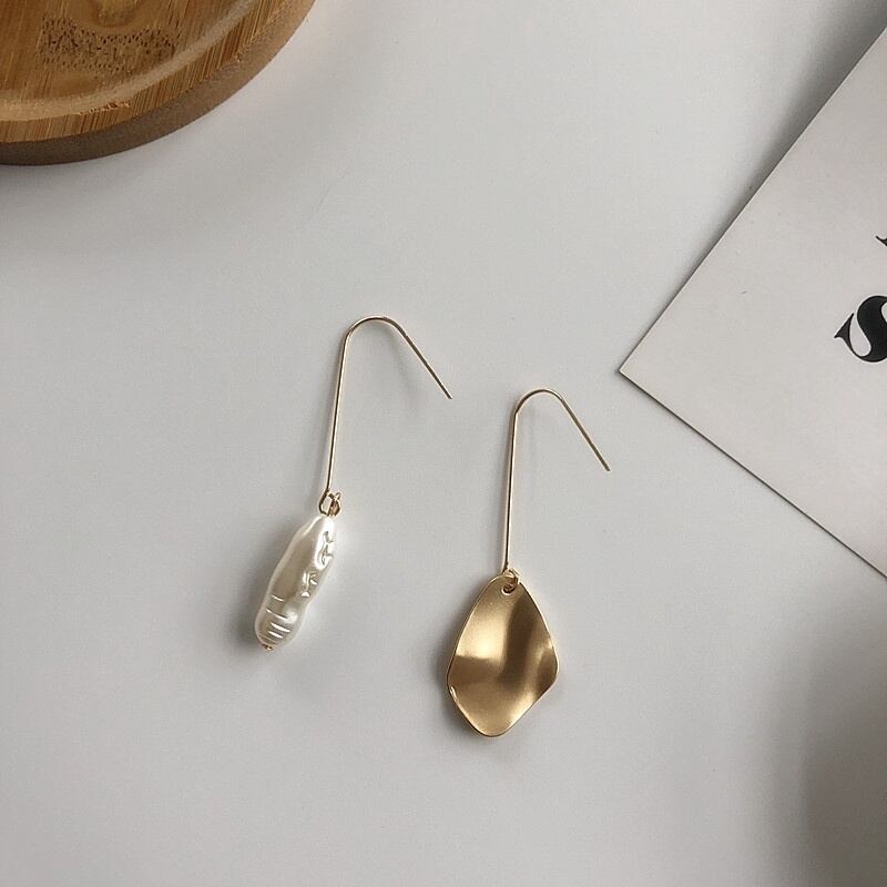 バロック風ピアス