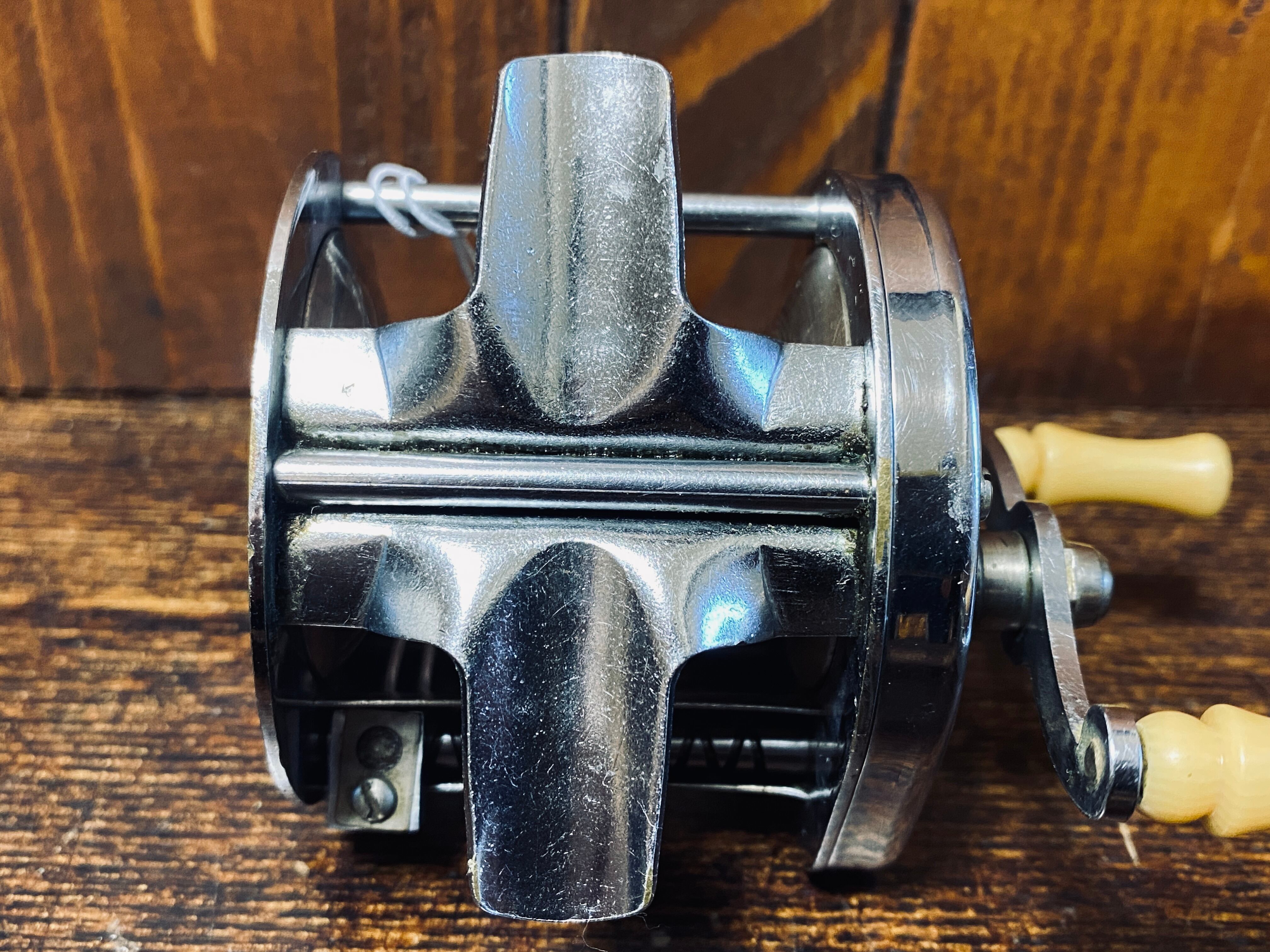 シェークスピア　フリースプールNO1937 シェークスピア1937フリースプールリール