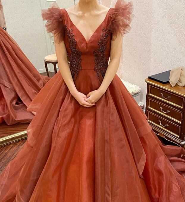 結婚式 テラコッタ カラー ウェディング ドレス 前撮り 二次会  