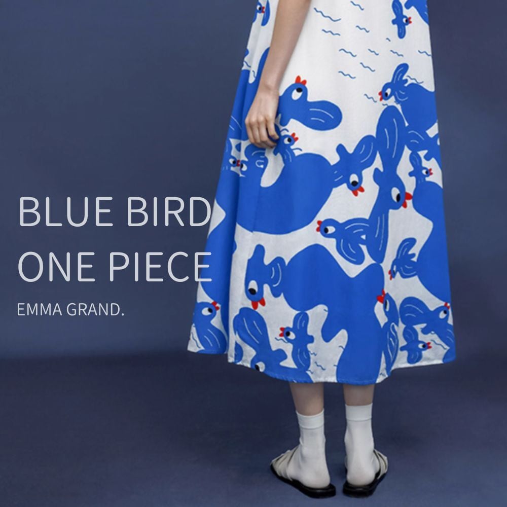 大海原を飛び交う絵本たちの青い鳥たちワンピース E00446 | EMMA GRAND