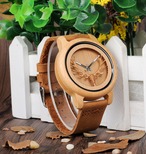 天然木製腕時計 革ベルト ウッドウォッチ ペアウォッチ 彫刻デザイン ナチュラル腕時計 エコウォッチ 軽量時計 男女兼用 環境配慮 手作り時計 鹿角デザイン