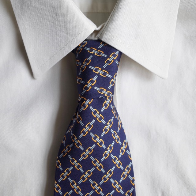 "GUCCI" Made in ITALY Chain Patterned Silk Tie