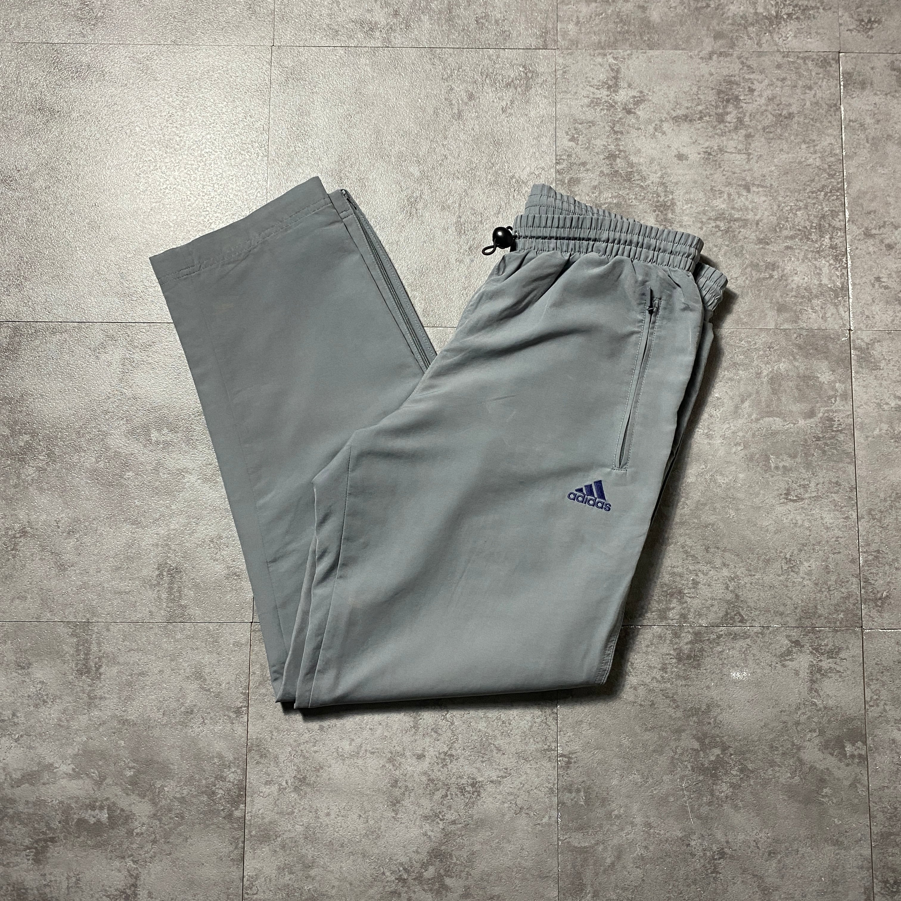 00's adidas アディダス 刺繍パフォーマンスロゴ ジップ付きポケット