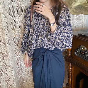 バロック風バルーンスリーブブラウス A01272