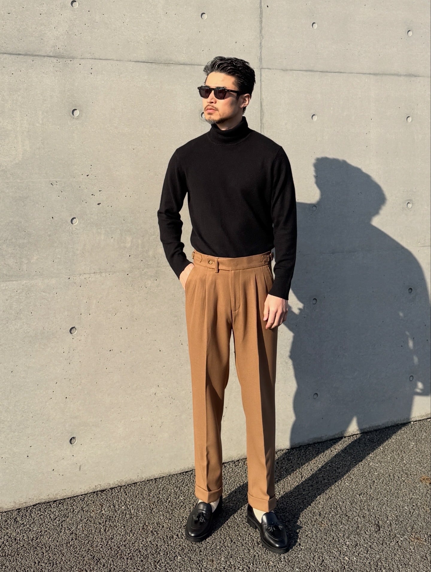 ツータックベルトレススラックス【秋冬用】 | Wide Range