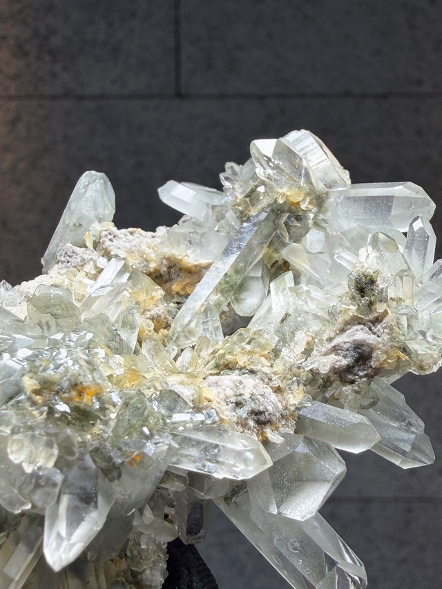 アナテースクリスタル×クローライトクォーツ【ML-0146】パキスタン バルチスタン