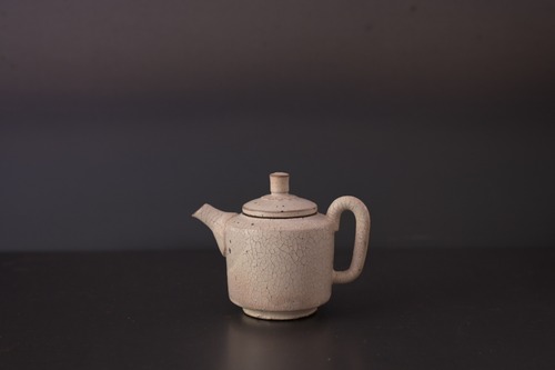 山崎さおり　粉引茶壷