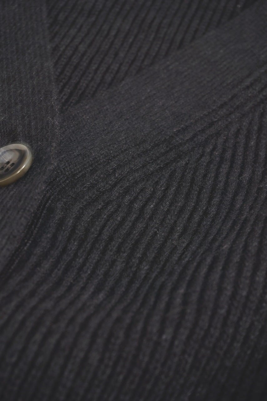 Hand Framed V-Neck C/D