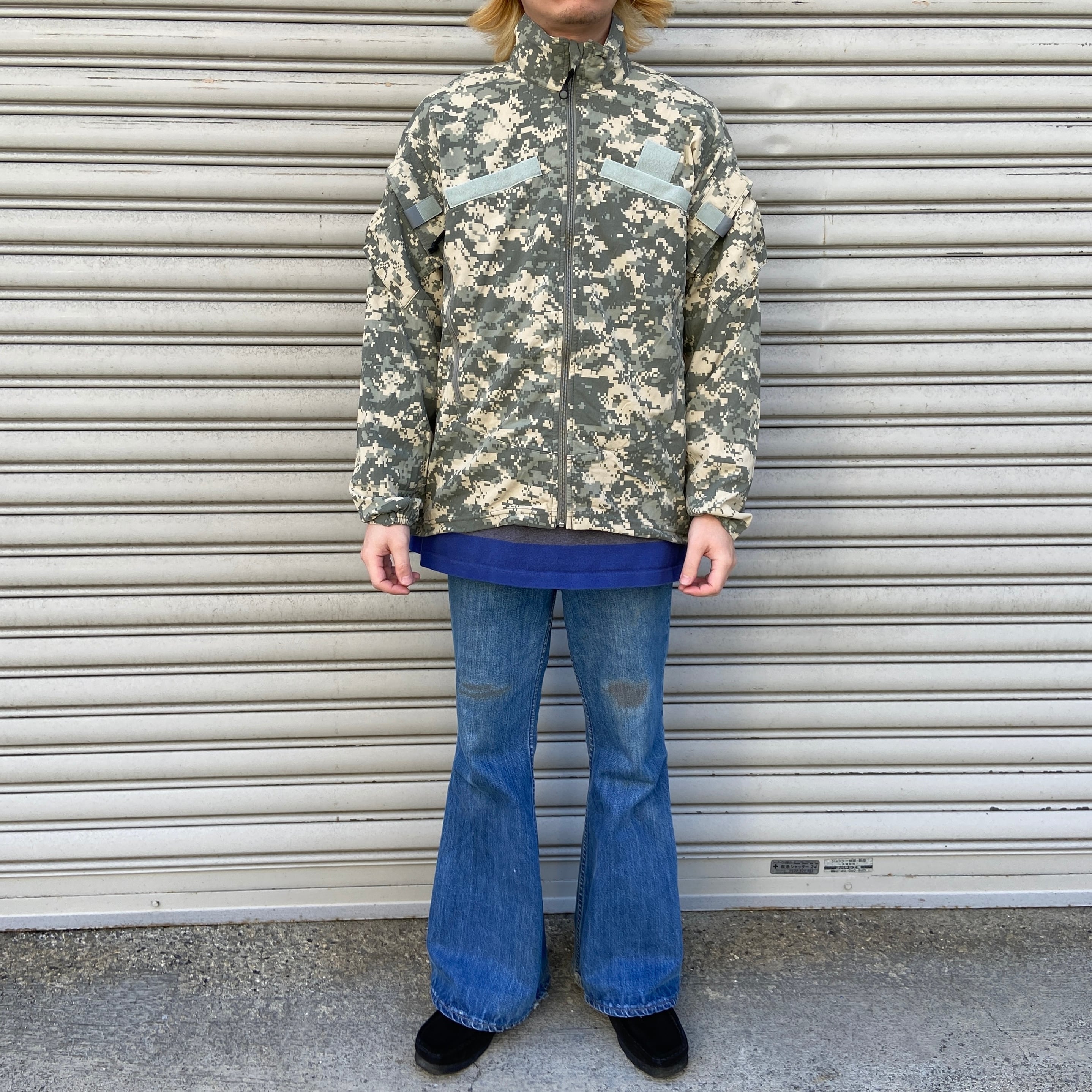 送料無料』05年製 Patagonia MARS GENⅢ ウインドシャツ デジタルカモ 