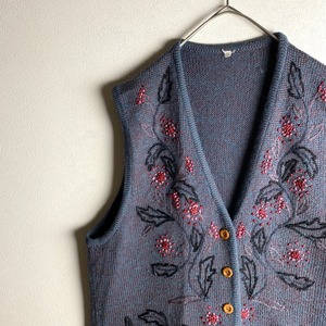 ~"knit vest" embroidery design~