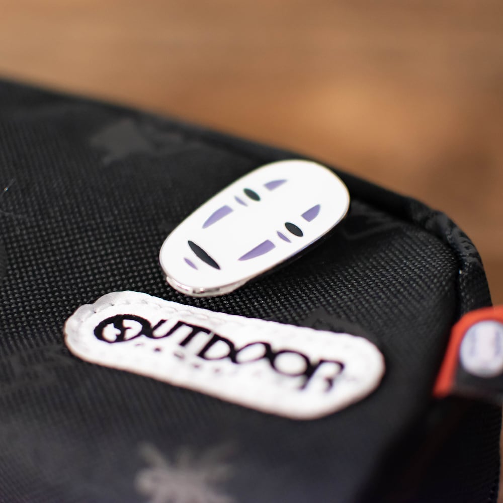 【コレクター向け　激レア・入手超困難】ピンバッジ　千と千尋の神隠し　坊 ジブリがいっぱいピンズ ピンバッジ 千と千尋の神隠し ハエドリ 坊