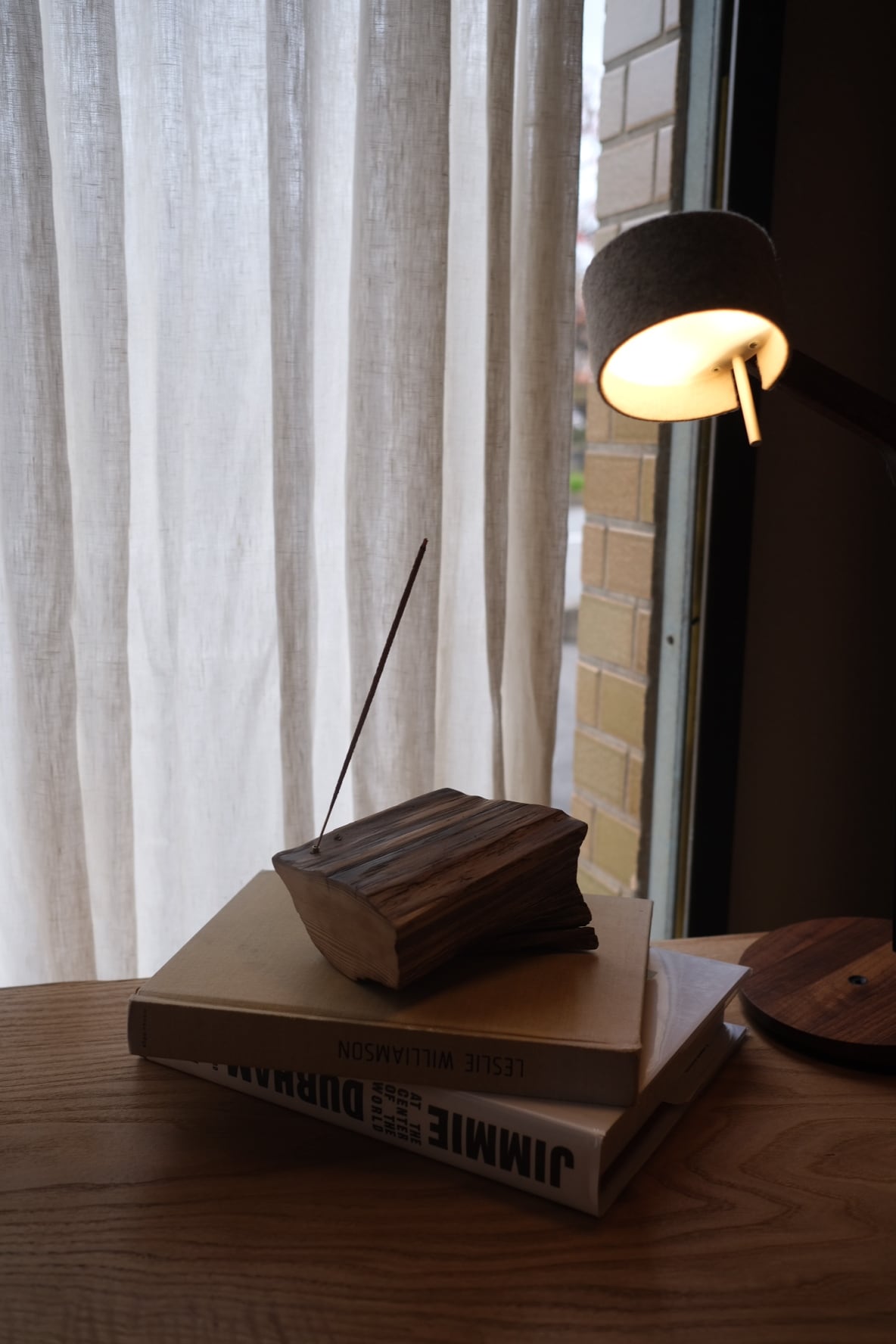 一枚板お香立て 樅木 -momi- | TORINOKI FURNITURE