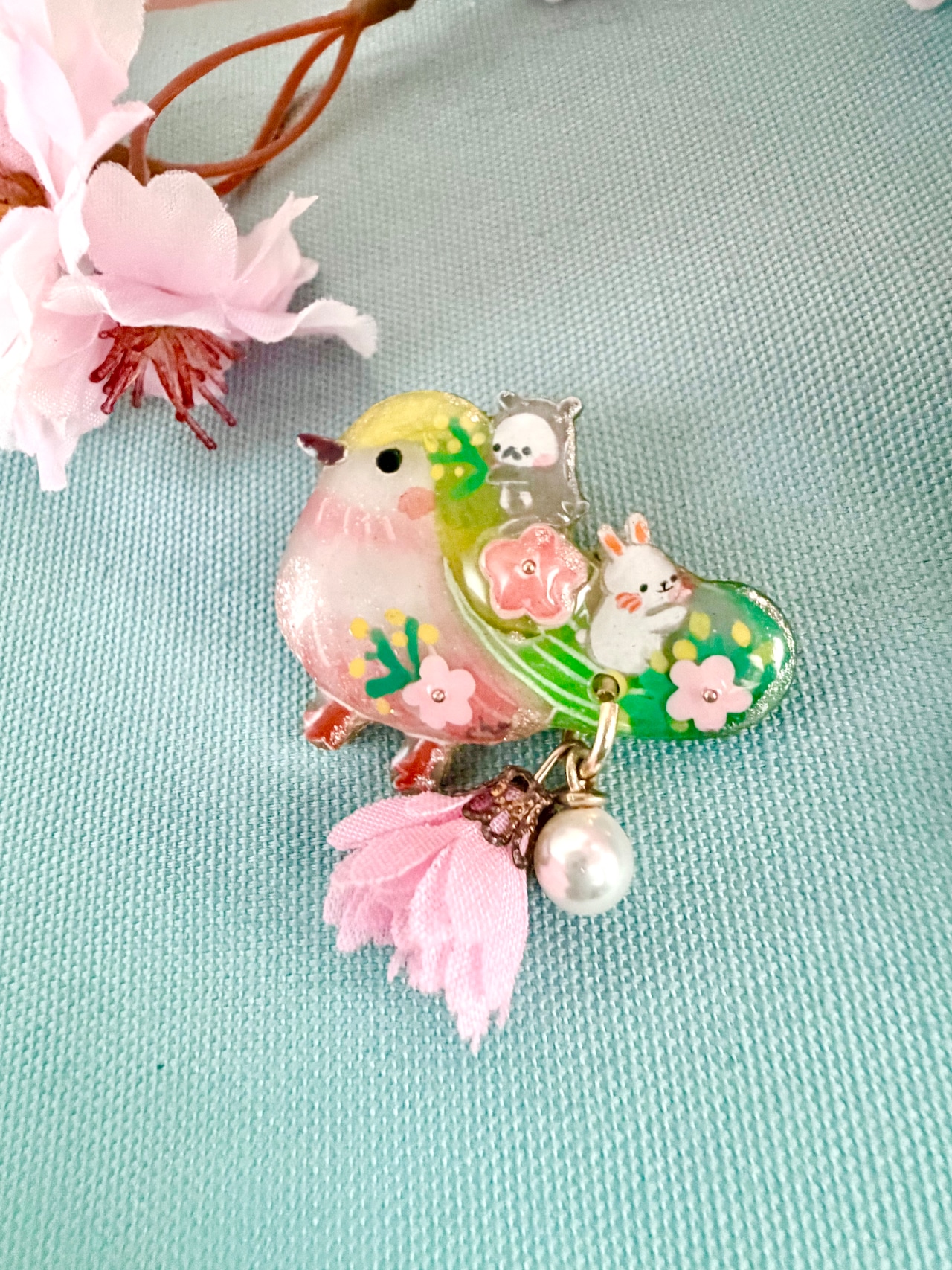 ブローチ『春告げの鳥さんと遊ぶだる☆』