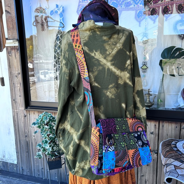 パッチワーク柄ショルダーバッグ