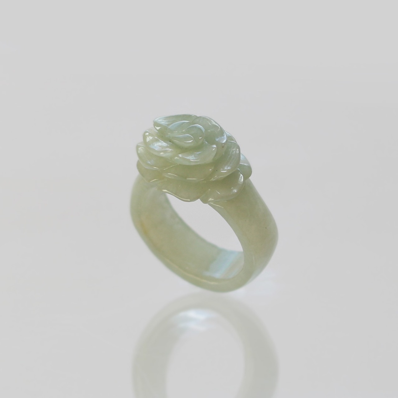 【18.5号】 flower 翡翠くり抜き甲丸リング A貨翡翠 jd_rg2654