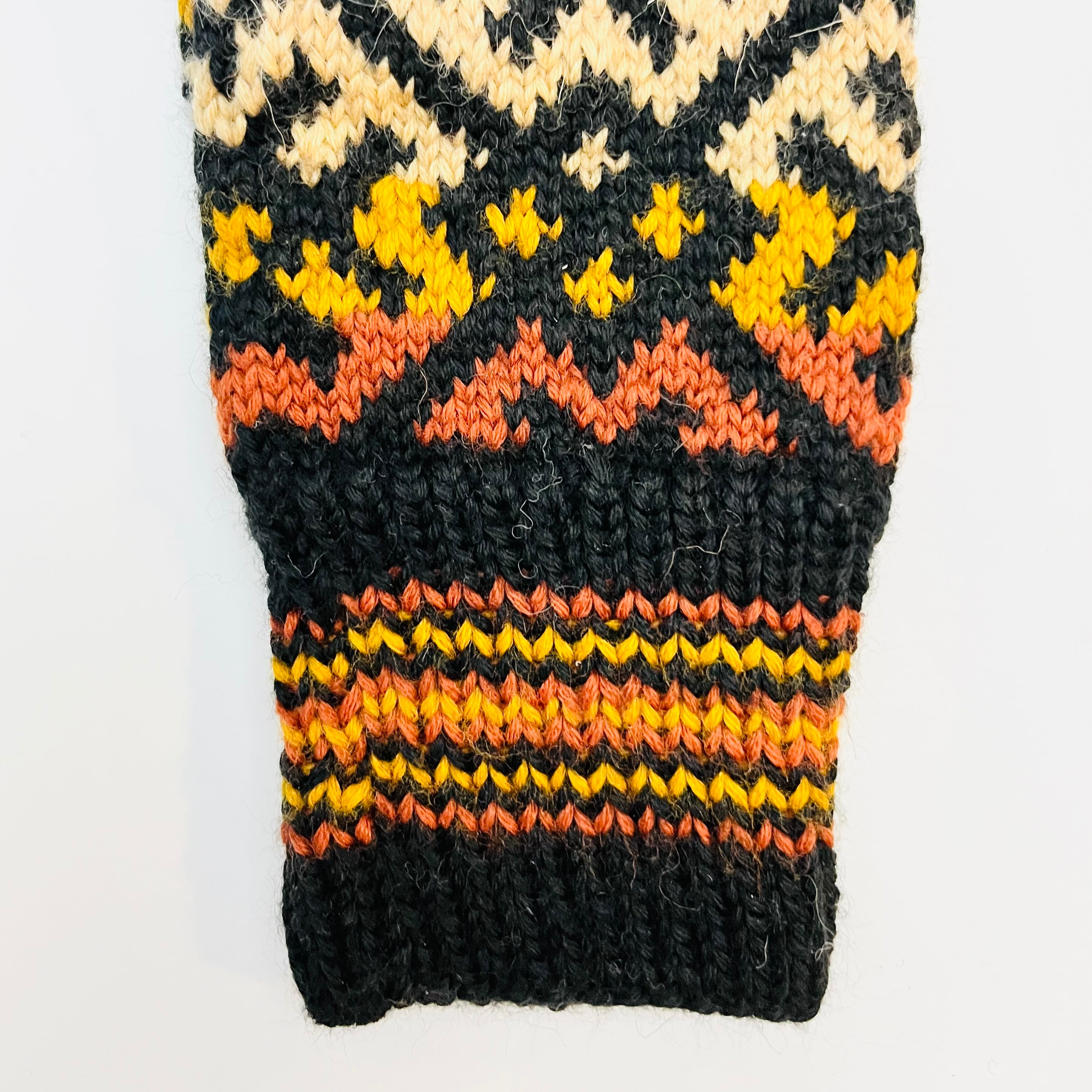 伝統的ロシアの手編みミトン