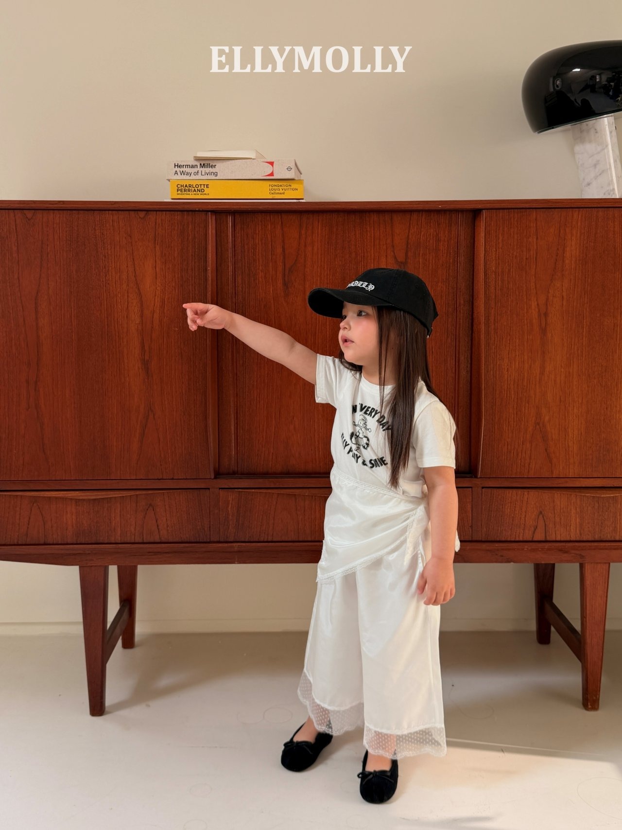 [ELLYMOLLY] Swing Lace Pants +fee2 / [엘리몰리] 스윙레이스팬츠