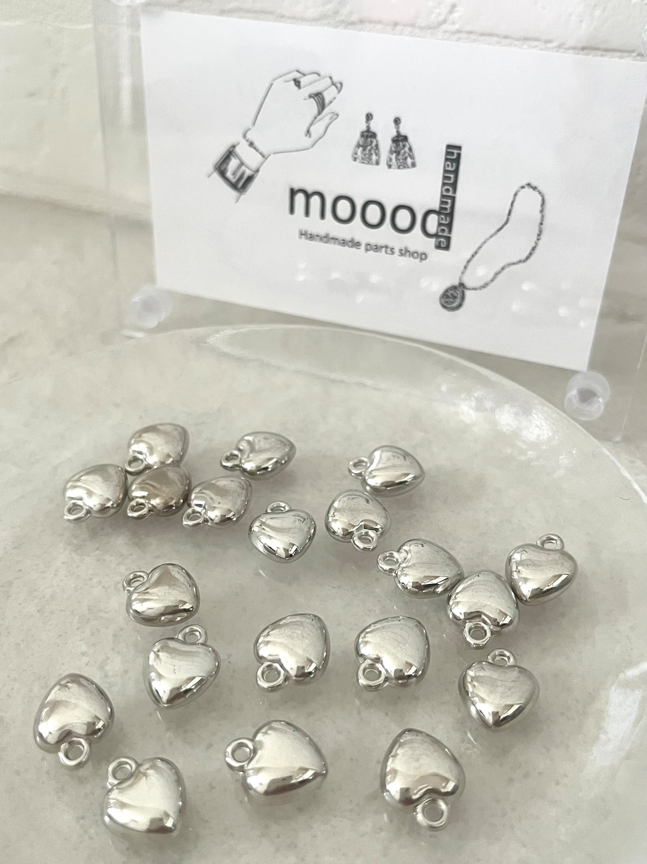 【10pcs】アクリルハートシルバーチャーム/