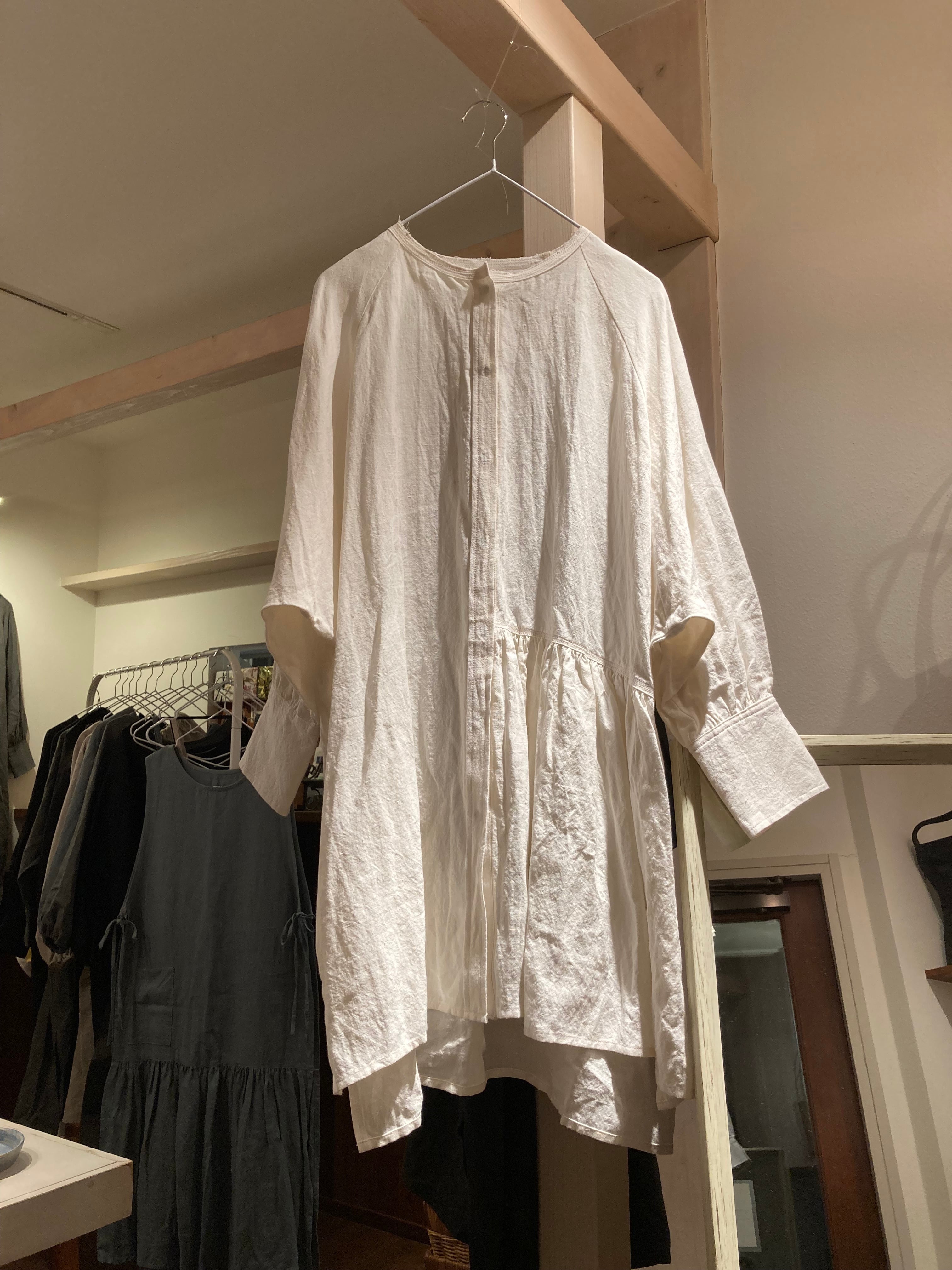 すずきみき (テキスタイル)リネンシャツ オフホワイトS