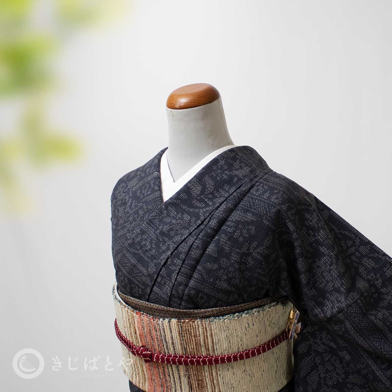 二部式着物 本場真綿絢結城紬 証紙付 縦縞模様 藍色 しつけ糸 KK-1951 結城紬 | 染匠きもの展示館