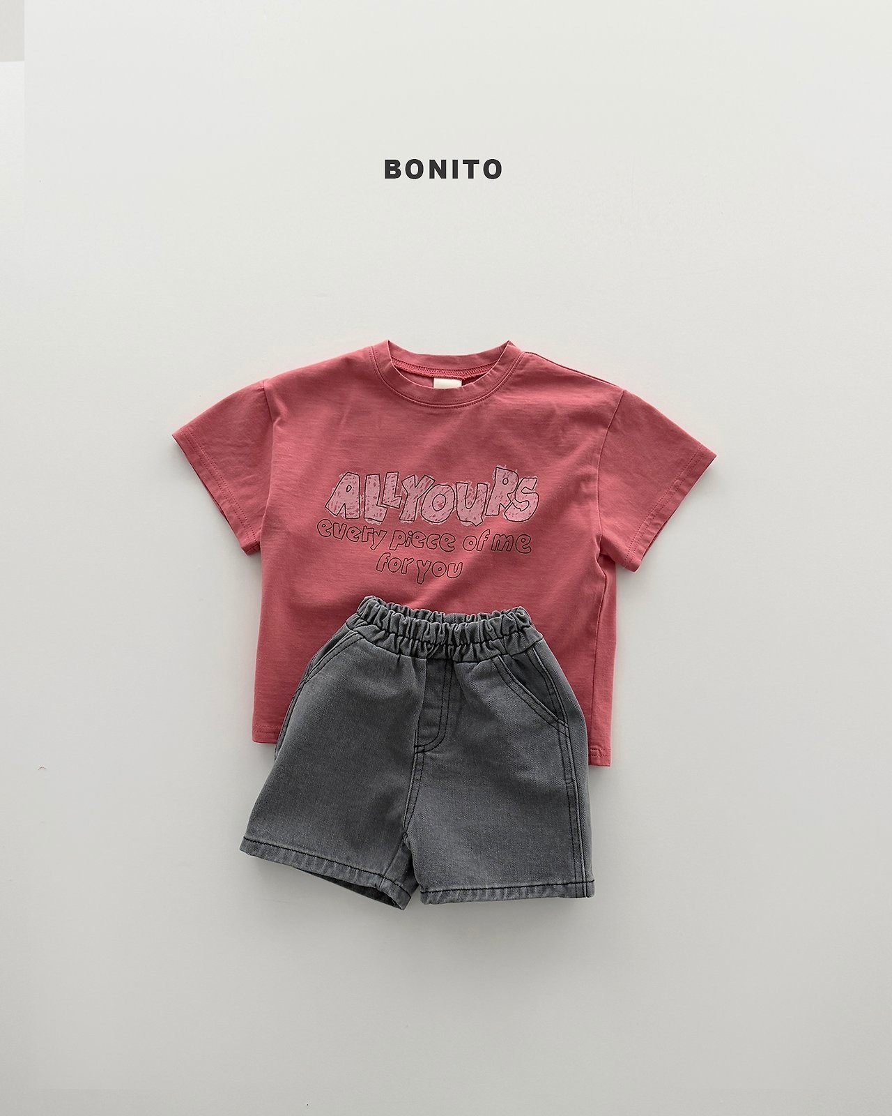 [BONITO] Yours Drawing Tee (JS/JM) / [보니토] 유얼스드로잉티 (JS/JM)