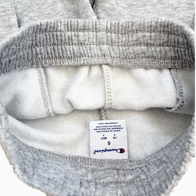 【Champion / 訳あり】ガールズ2ピースセット | パーカー・ショートパンツ [5歳]